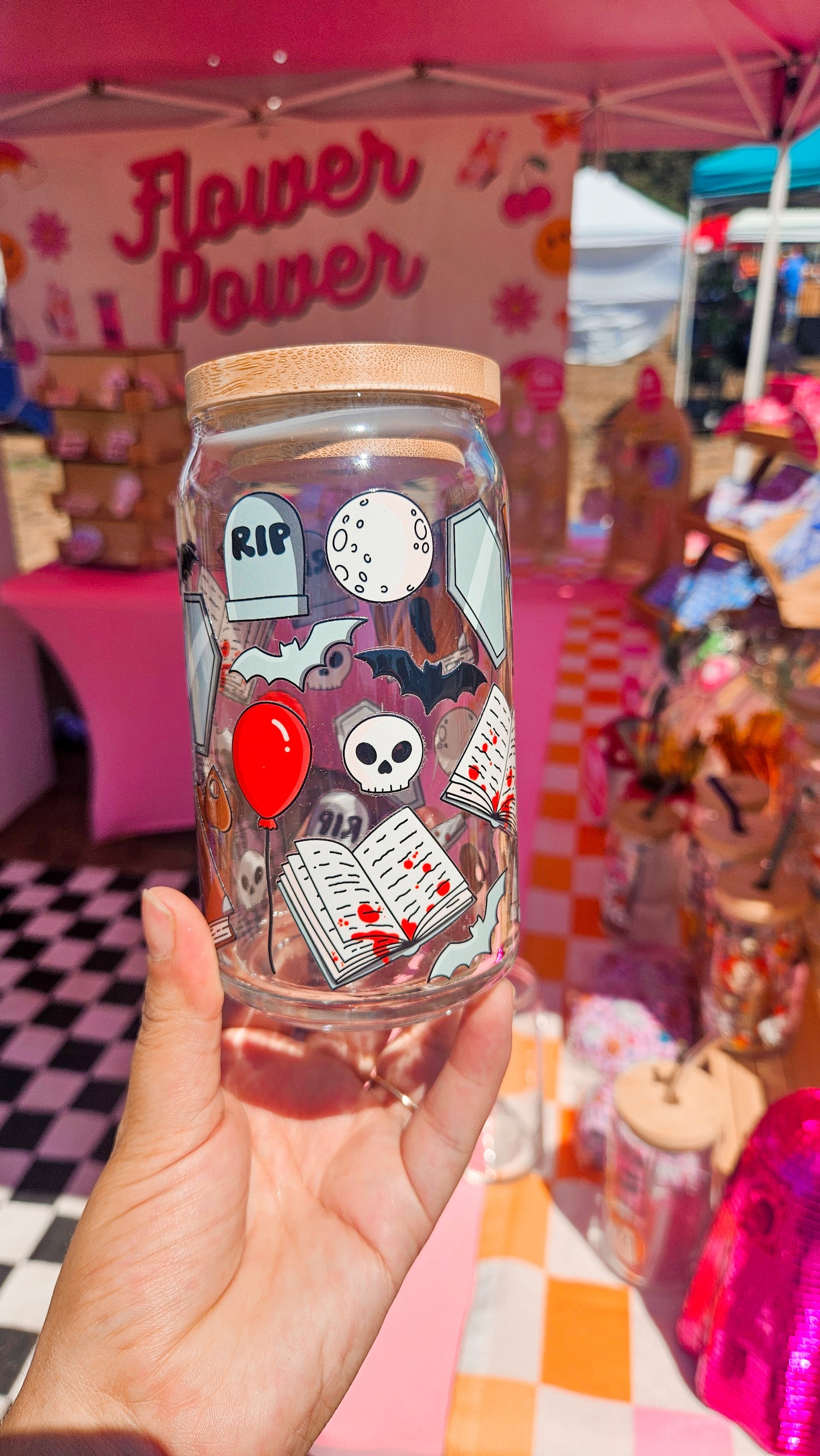 Thriller book Glass Can Cup