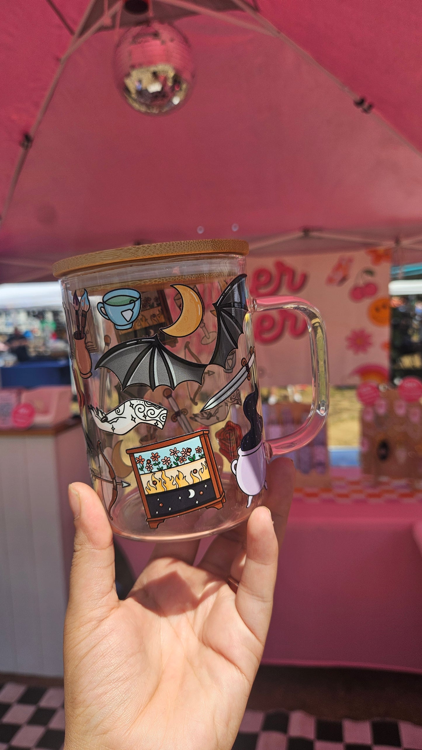 Acotar glass cup