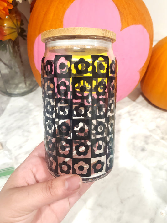 Checkered Flower Glass Can Cup